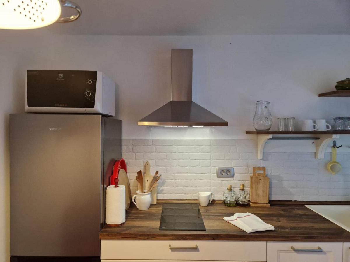 Apartment Vesna With Terrace บัชกา ภายนอก รูปภาพ